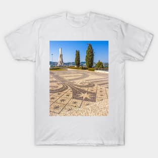 calçada portuguesa. portuguese stone paving. Empire Plaza. Lisbon T-Shirt